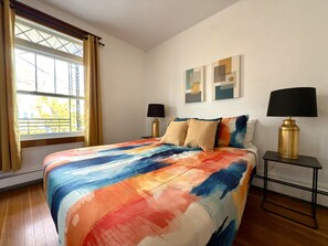 2 chambres, fer et planche à repasser, Wi-Fi gratuit, draps fournis