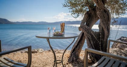 Seafront Away-from-it-all Stone House in Sunset Olive Grove