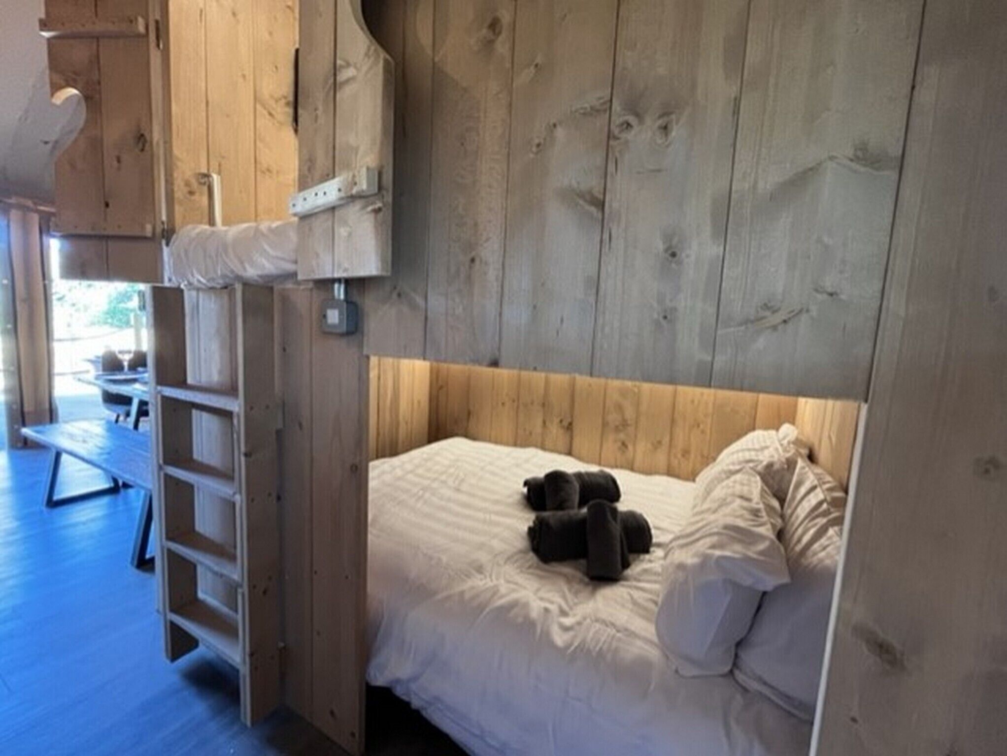 2 عدّة غرف نوم