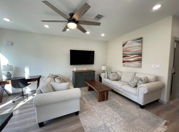 تلفزيون ذكي