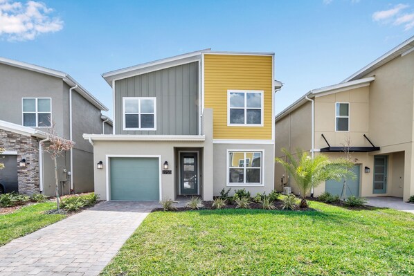 المنشأة من الخارج