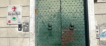 RED AND BLUES MUSIC HOTEL GENOVA