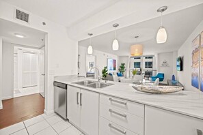 Interior - location location location (Miami)