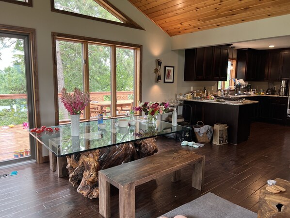 Dining - Private River Cabin (Somerset)