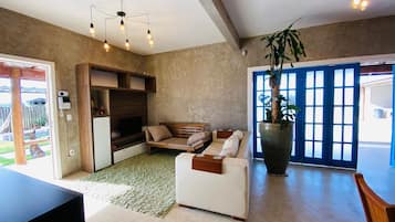 Grand House | Living area