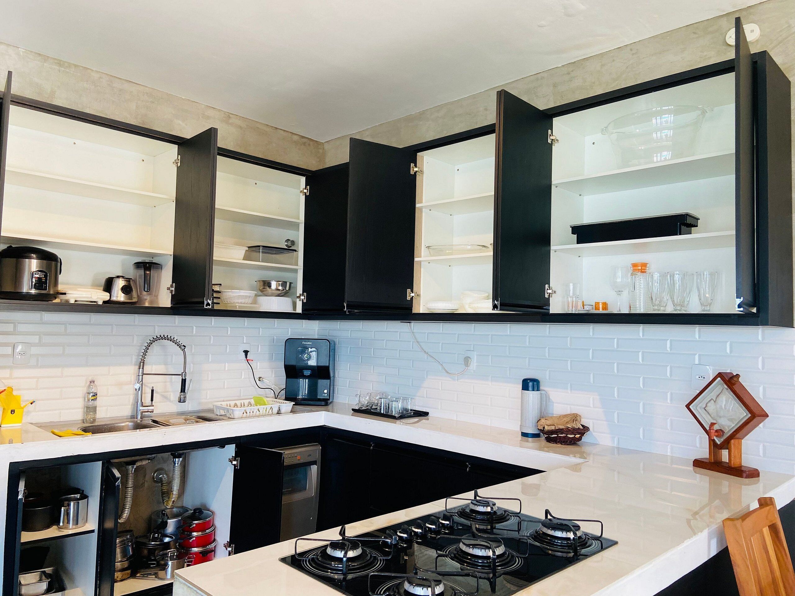 Vila | Cozinha privada | Geladeira grande, micro-ondas, fogão, cooktop