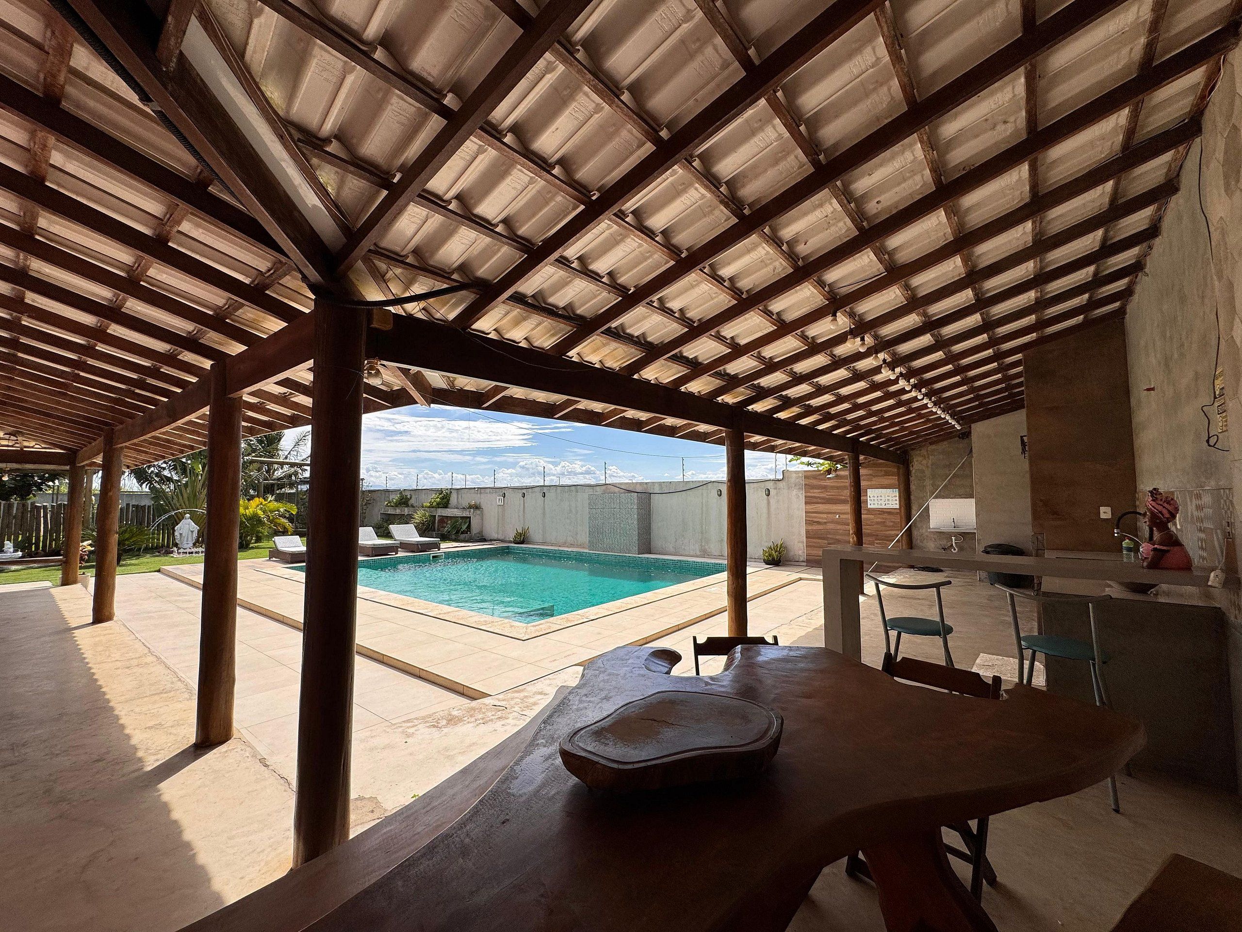Vila básica | Piscina | Piscina interna, piscina externa