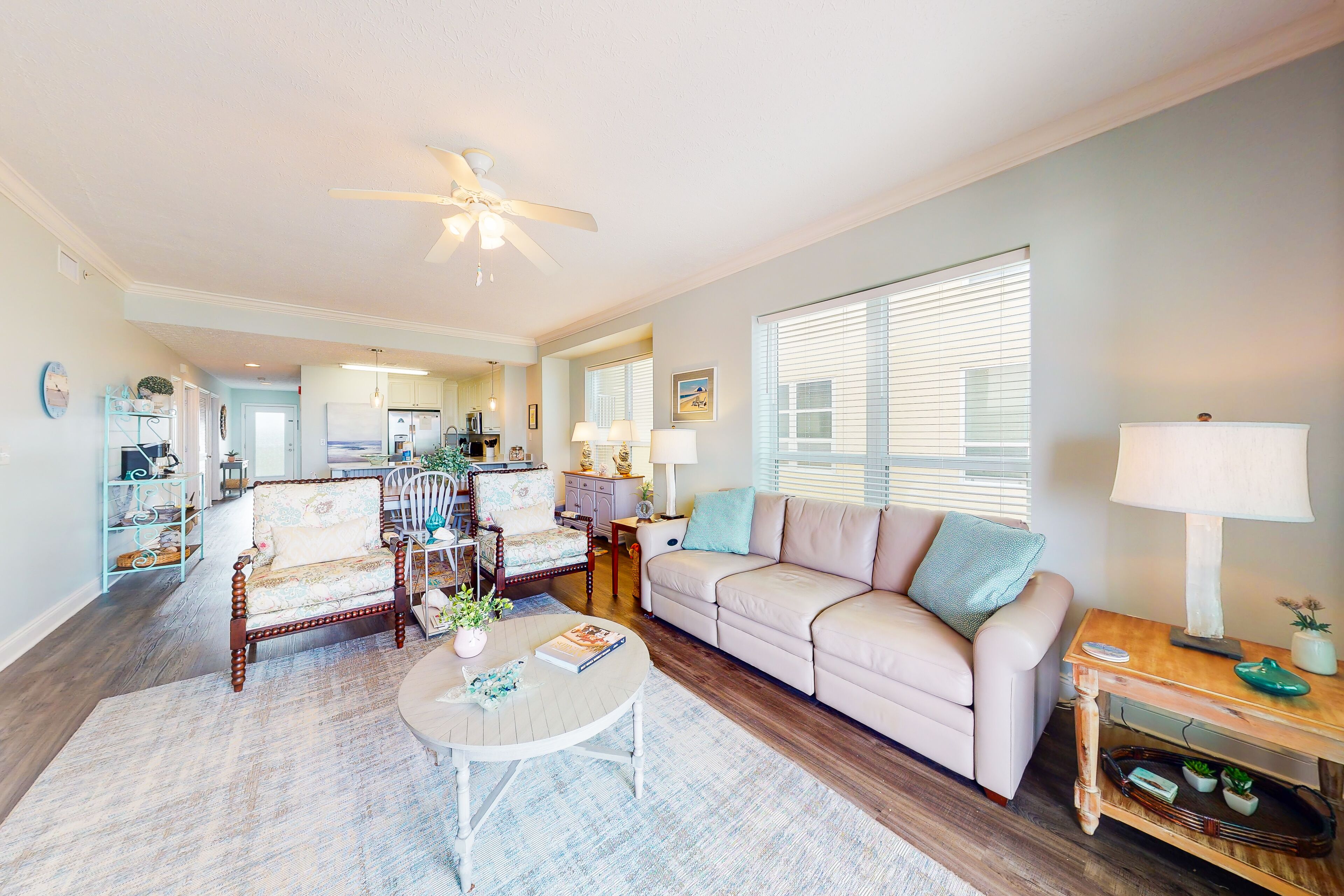 Dreamy coastal gem with Gulf views, easy beach access, pool, hot tub, sauna & AC