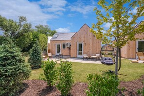 Cabin, Multiple Beds (Bunkies-Basecamp) | Exterior - Bunkies-basecamp (Ottawa)