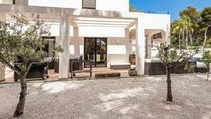 Unclassified image, 5 of 9, button - Villa Milana • Sea views & Beach vibes (Moraira)