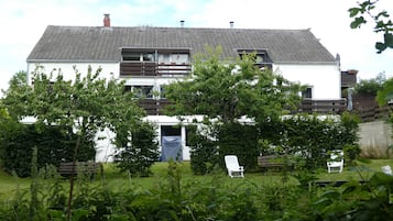 Esterni