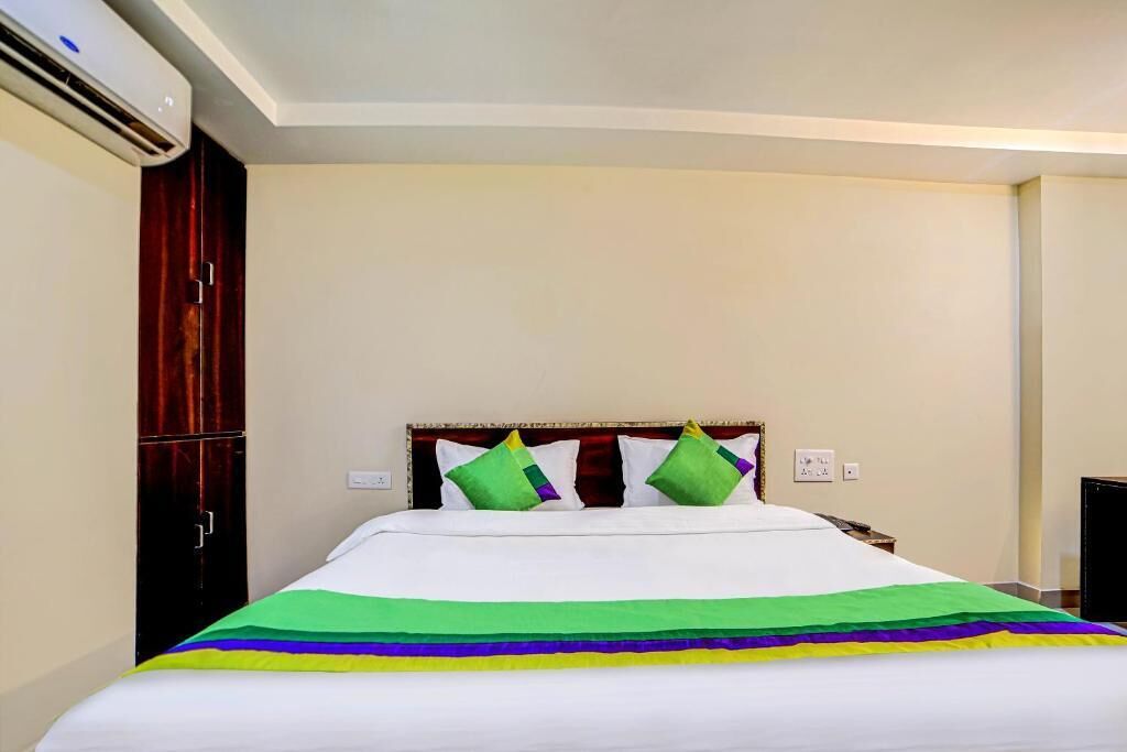 pillow-top beds, desk, laptop workspace, free wifi