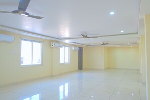 Banquet hall - Staro Hotel - Hotel In Vijayawada (Vijayawada)
