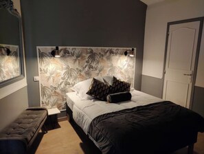 1 chambre, fer et planche à repasser, Wi-Fi gratuit, draps fournis