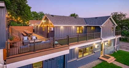 Arcade + Rooftop | Game Room | Walkable Downtown Stay with Extras
