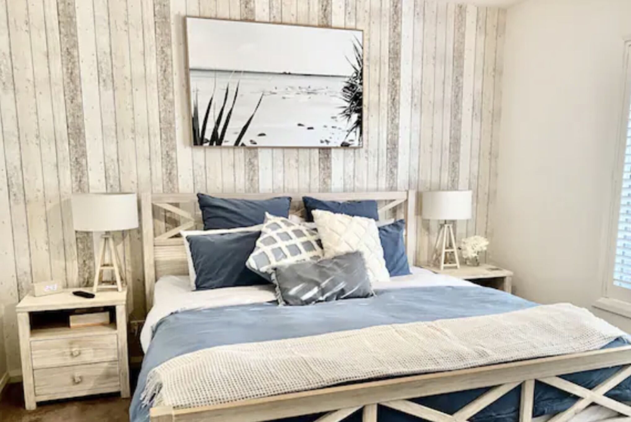 4 bedrooms, WiFi, bed sheets