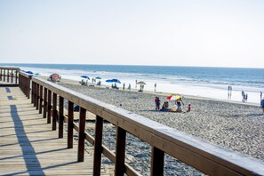 On the beach - Steps to the beach/ocean view>Stylish>Clean / 1 BD (Tijuana)
