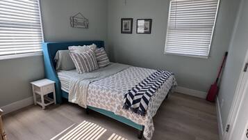 3 habitaciones, escritorio, cuna de viaje y wifi gratis