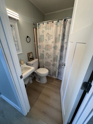 Towels, toilet paper