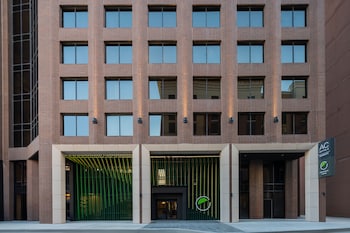 Element San Antonio Riverwalk