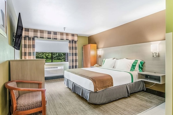 Unit w/ King size bed