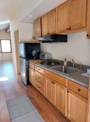 Private kitchen - Cozy Cabin (Genoa)