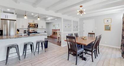 Comfortable Family Home in Beautiful Neighborhood