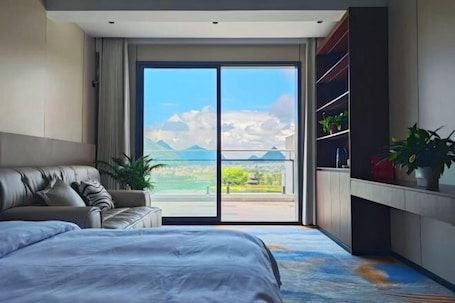 Room. Hongfurong Hotel