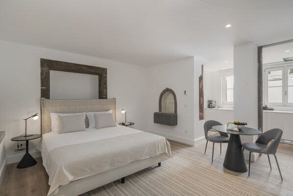 1 غرفة نوم ومكواة/لوح كي وواي فاي وملاءات أسرّة