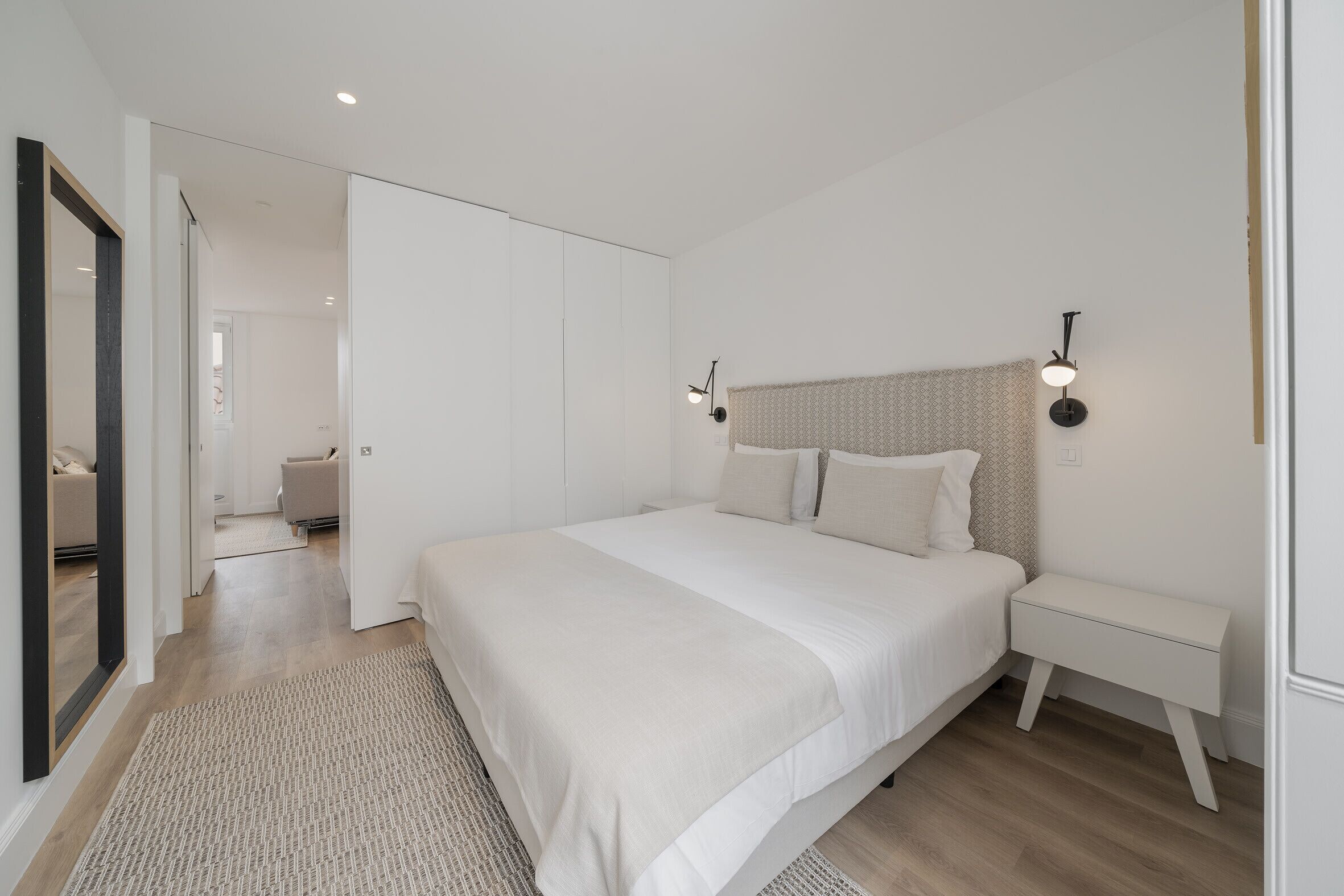 1 habitación, tabla de planchar con plancha, cuna de viaje y wifi 