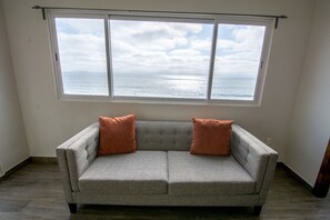 Smart TV - Ocean-VIEW Two Story Lux + AC/HEAT (Tijuana)