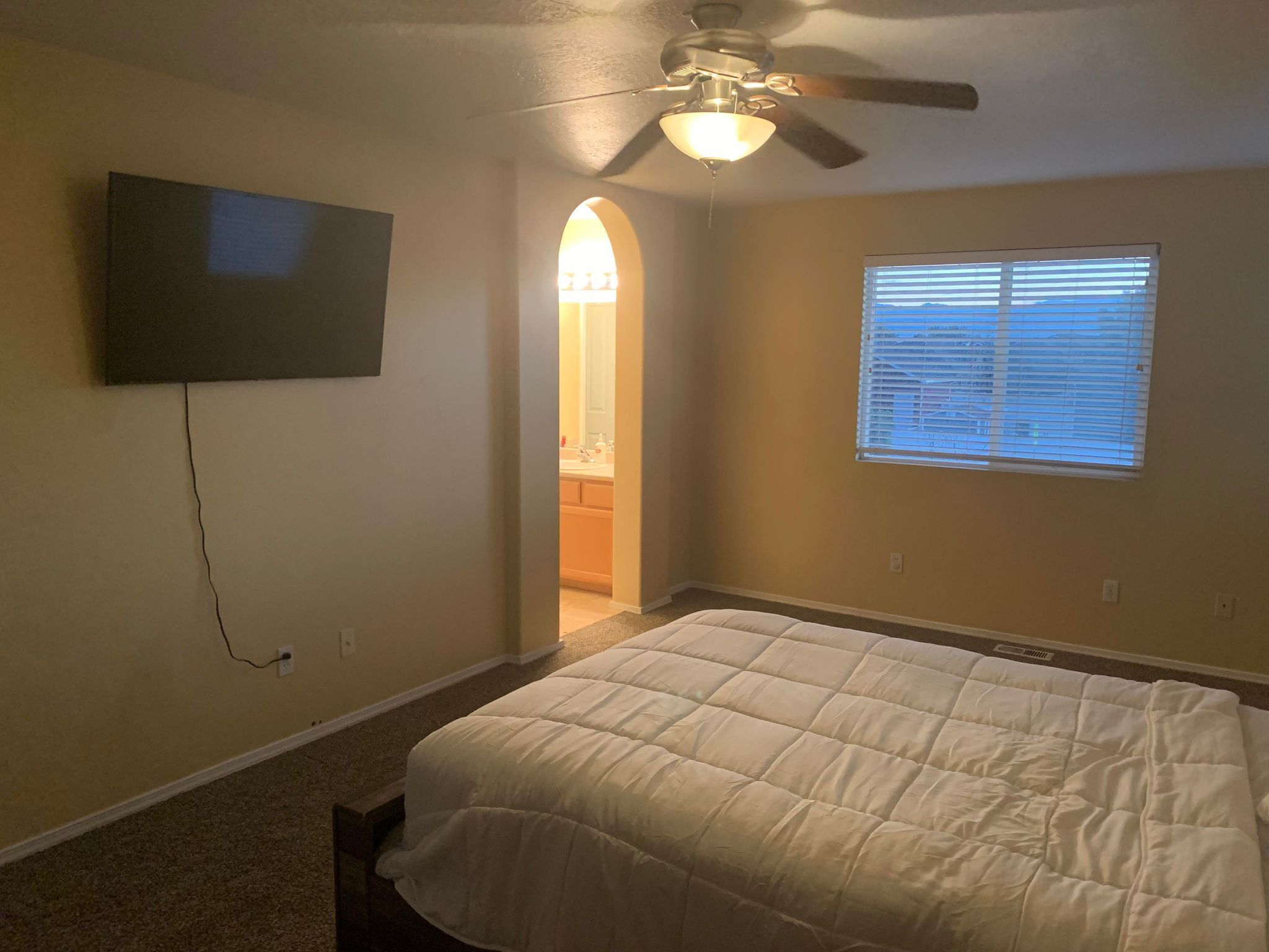 4 habitaciones, wifi gratis y ropa de cama 