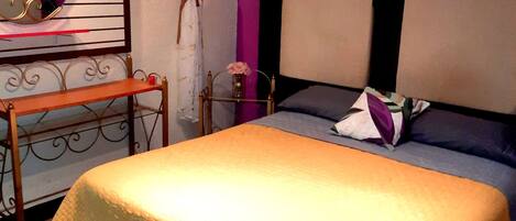 3 Schlafzimmer, Schreibtisch, Bügeleisen/Bügelbrett, kostenloses WLAN