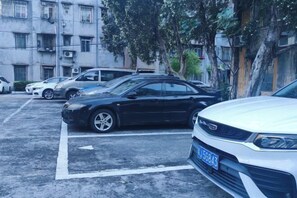 Property grounds - OYO Jiangmen Xinwang Hotel (Jiangmen)