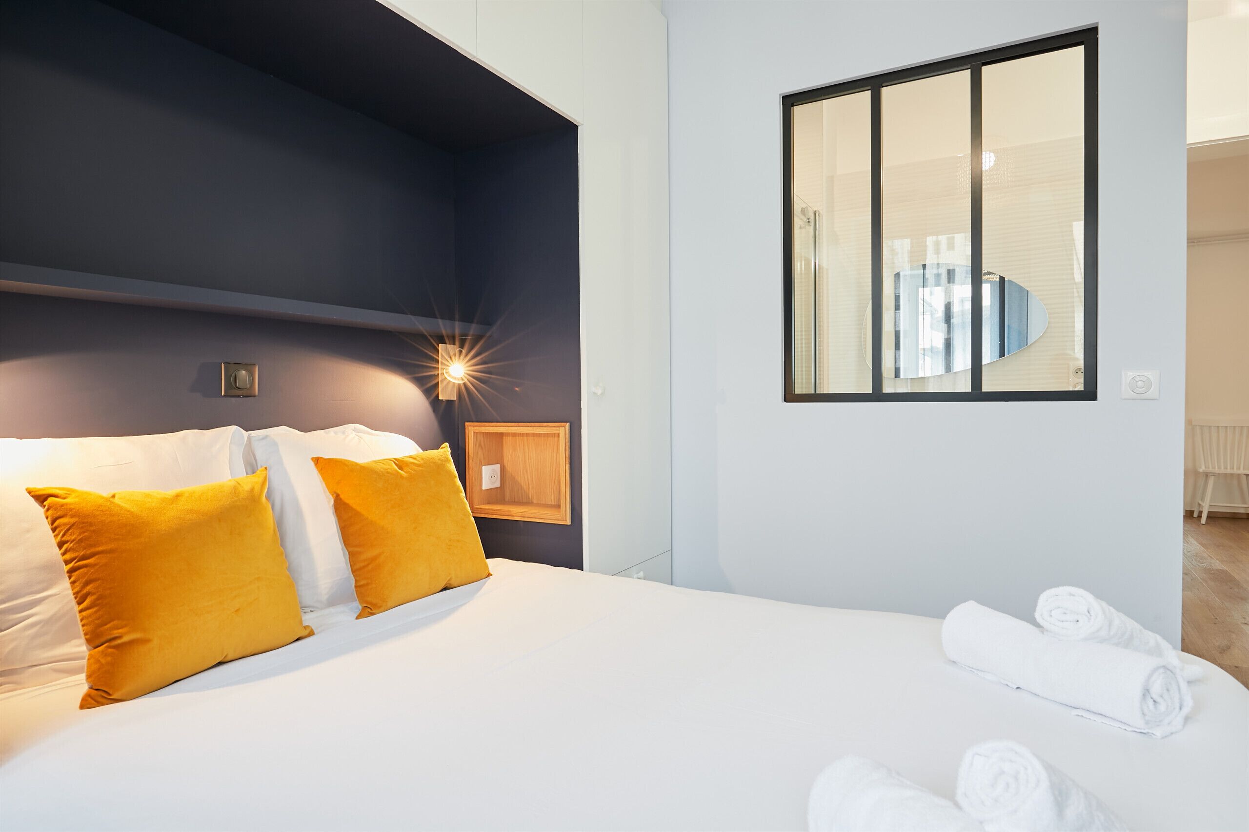 1 chambre, fer et planche à repasser, Wi-Fi gratuit, draps fournis