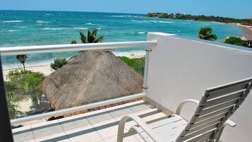 Condo, 2 Bedrooms (Beachfront, 2 Bathroom) | 2 bedrooms, in-room safe, free WiFi