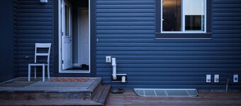 3 Bedroom 2.5 Bath Near Canmore, Banff & Calgary Airport Pet Friendly