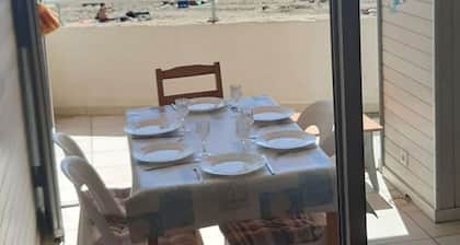 AS22244-P4 Sea view,on the beach, private parking