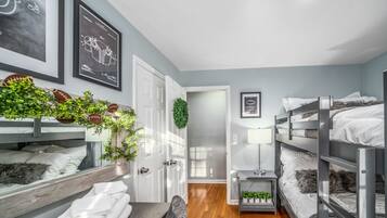 4 chambres, bureau, fer et planche Ă repasser, Wi-Fi gratuit