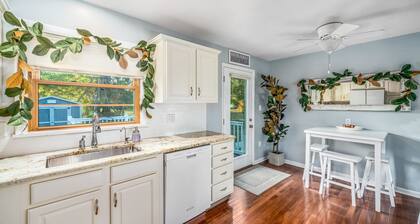 Beautiful Home only Steps to the Pro Football Hall of Fame, Sleeps up to 12!