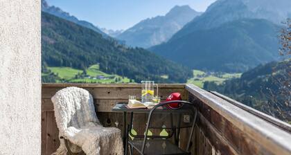 Apartment Häuslerhof Betula with Mountain View, Balcony & Wi-Fi