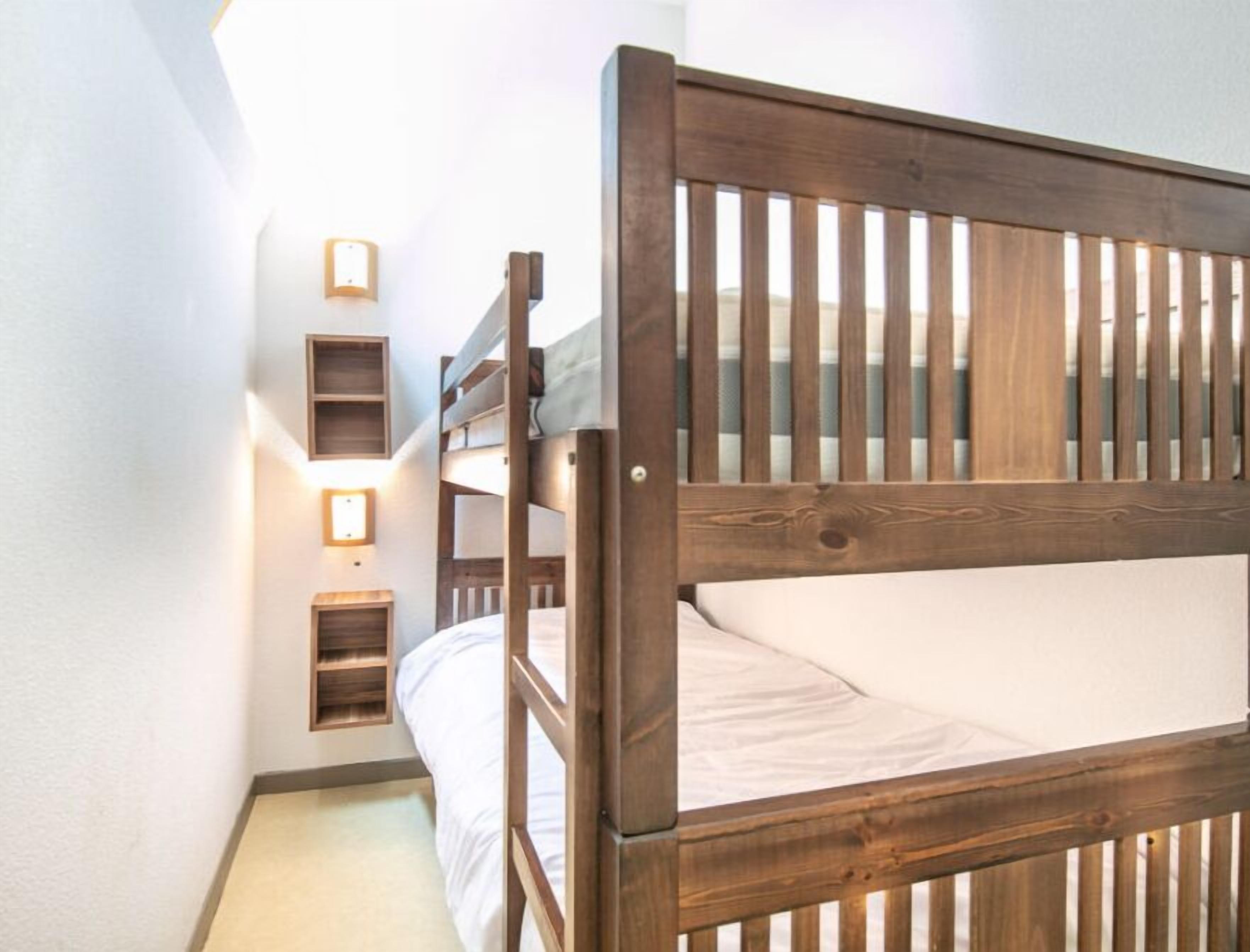 1 bedroom, travel crib, free WiFi