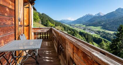 Apartment Häuslerhof Pinus with Mountain View, Balcony & Wi-Fi