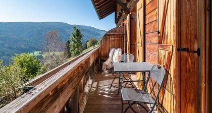 Apartment Häuslerhof Pinus with Mountain View, Balcony & Wi-Fi