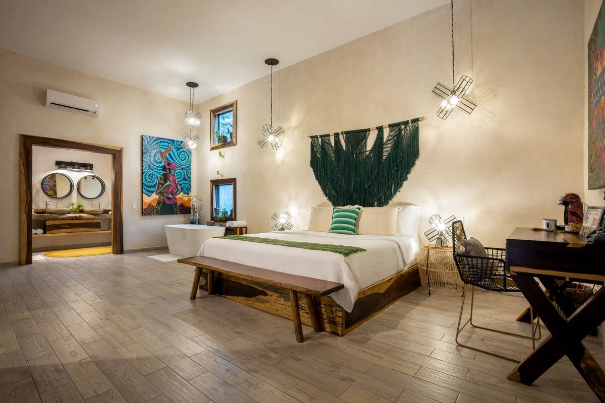 Romantisk villa - 1 kingsize-säng - terrass | 1 sovrum, sängtillbehör av högsta kvalitet och duntäcken