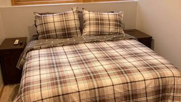 2 habitaciones, cuna de viaje, wifi y ropa de cama