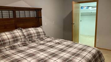 2 makuuhuonetta, vauvan matkasänky, Wi-Fi, vuodevaatteet