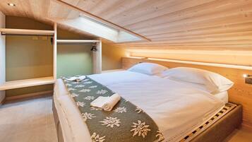 1 slaapkamer, een strijkplank/strijkijzer, gratis wifi, beddengoed