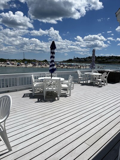 Waterfront Condo 1BR/1BA overlooking Ogunquit Beach very close to beach and town