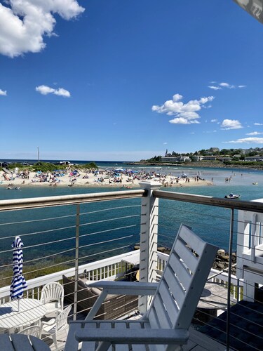 Waterfront Condo 1BR/1BA overlooking Ogunquit Beach very close to beach and town